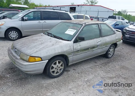 1996 Ford Escort Lx из США, поврежденный, VIN 1FASP11J9TW180412